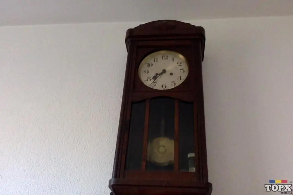 Titan, la doar 5 minute de metrou